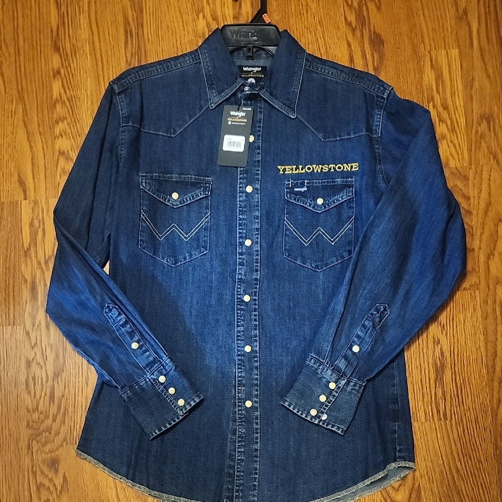 Wrangler Dark Blue Casual Button Down Shirt
